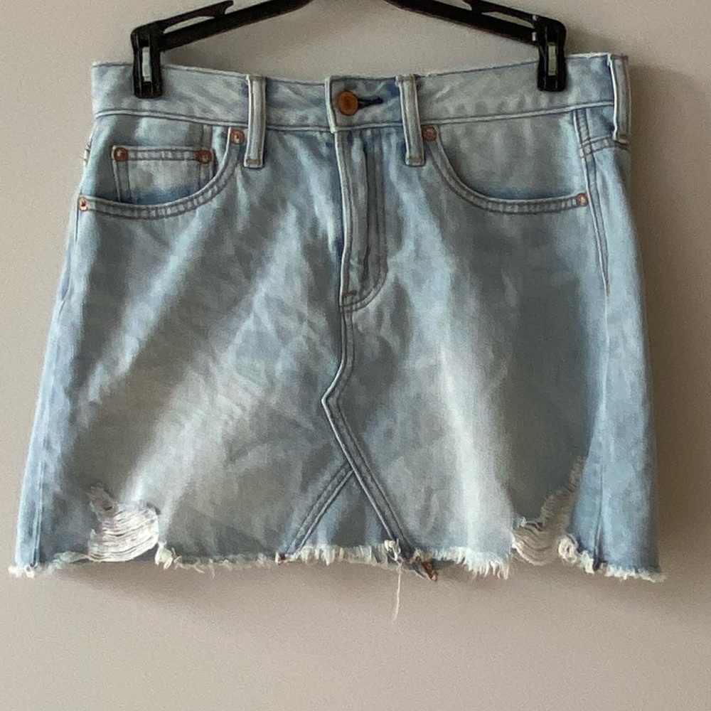 AEO Light Wash Denim Skirt